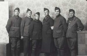 Kriegsgefangene in Roßwein : Sechs kriegsgefangene Franzosen (Gruppe Richter)