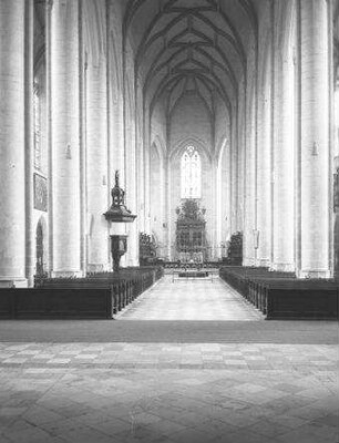 Ingolstadt: Liebfrauenmünster, innen, Hauptschiff