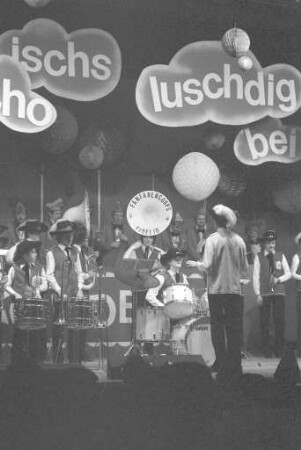 Damen- und Fremdensitzung der Karnevalsgesellschaft Fidelio in der Sängerhalle Knielingen