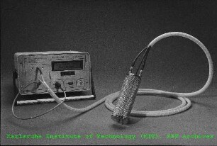 Photometer mit Evanescent Field Absorbance Sensor (EFAS)-Messsonde des Instituts für Instrumentelle Analytik (IFIA)