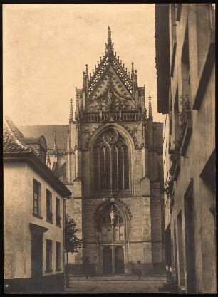 Kirche St. Willibrord, Wesel: Ansicht des Querhausportals