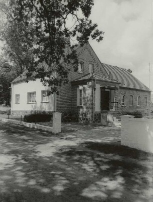 Ehemalige Schule, Haus Nummer 40a