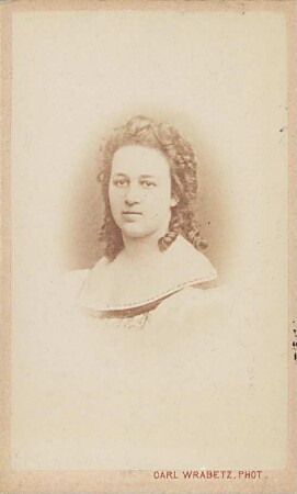 Seraphine Mauro, Porträt