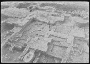 Tell el-mutesellim [Megiddo], Brick-Stadttor, Stratum XIII
