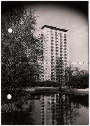Berlin, Tiergarten, Hochhaus im Hansaviertel