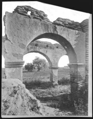 San Luis Rey, Cal. Ruined Arches San Luis Rey Mission