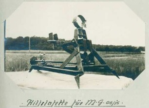 Foto einer Hilfslafette für das Maschinengewehr 08/15