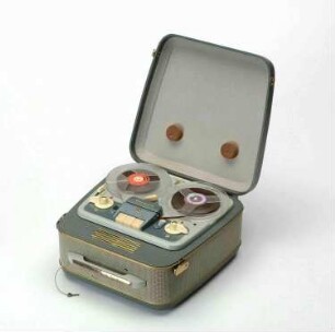 Grundig TK 8