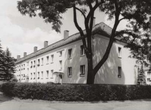 Radebeul, Freiligrathstraße 10/12/14. Wohnhauszeile (um 1955)