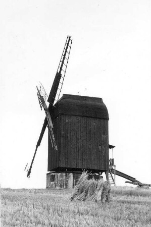 Ausleben-Ottleben. Mühle Trog, Bockwindmühle, Baujahr 1848
