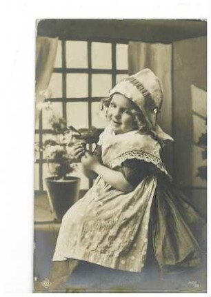 Mädchen mit Haube und Vogel