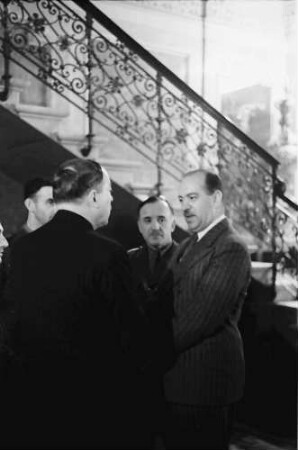 Bolshoi Fontan [Ukraine]: Gouverneur Alexianu empfängt im Tolstoi-Palais