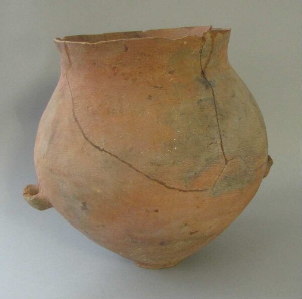 Clay urn