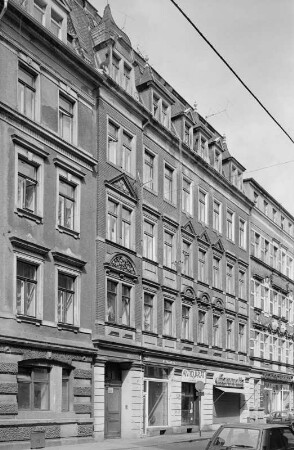 Dresden-Neustadt, Louisenstraße 21. Wohnhaus mit Läden (um 1890). Straßenansicht