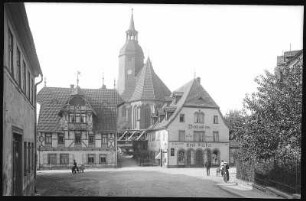Rochlitz. Mühlplatz mit Petrikirche