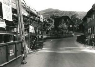Waltersdorf. Hauptstraße. Blick zur Lausche