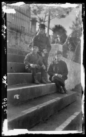 Kinder eines türkischen Bataillons-Kommandeurs