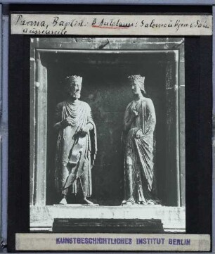 Parma, Baptisterium : Skulpturen in Nische: Salomon und die Königin von Saba