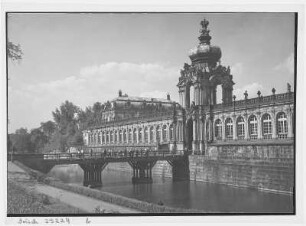 Dresden. Zwinger - Kronentor