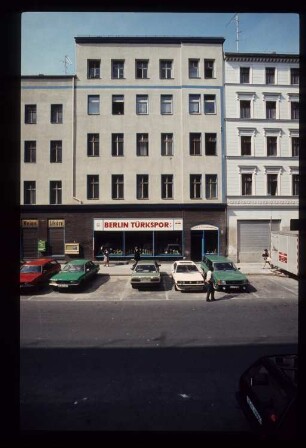 Diapositiv: Dresdener Str. 121, 1984