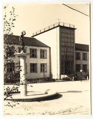 Technische Hochschule Dresden Schwachstrominstitut: Brunnen