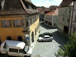 Stadtbild-Häuser im Südosten (Barock. und moderne Manier) unterhalb des erhöht gelegenen Kirchhofes