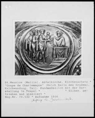 Coupe Karls des Großen, Deckel, Detail: Darbringung im Tempel