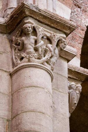 Frankreich. Auvergne. Haute Loire. Brioude. Basilique Saint Julien. Romanische Basilika. Säulenkapitell