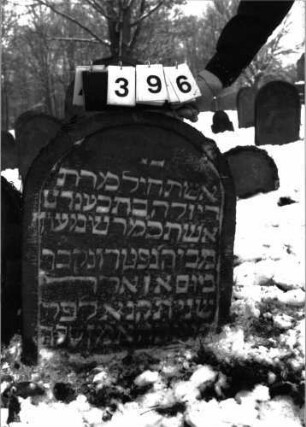 Grabstein 396