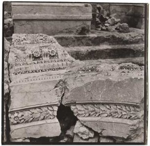 Tempel (Bacchustempel ?), Baalbek: Bogenfragment