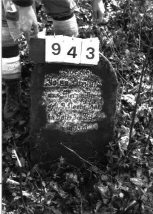 Grabstein 943