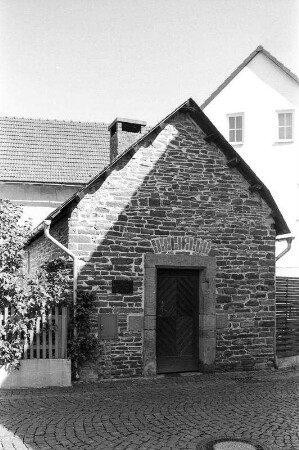 Allendorf, Im Wiesenhof (Rennerteh) 9