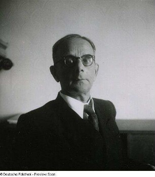 Portraitserie Hans Herzfeld
