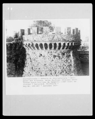 Santa Maria di Grottaferrata — Wehrmauer