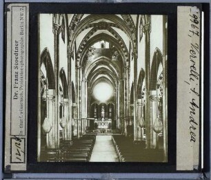 Vercelli, S. Andrea : Innenansicht