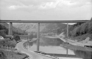Hedemünden: Autobahnbrücke über die Werra, bei Hedemünden