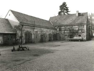 Dresden-Strehlen, Kreischaer Straße 34. Ehem. Vierseithof (1697, 1847). Remise und Seitengebäude. Hofansicht