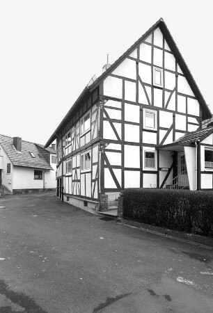 Einhaus; Schauenburg, Am Martinstein 5