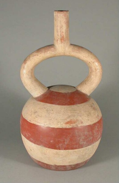 Clay vessel with stirrup spout