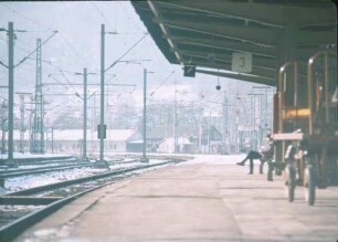 Horb Bahnsteig 2 Gleis 3 Ausfahrsignale Bahnsteig Gepäckkarren