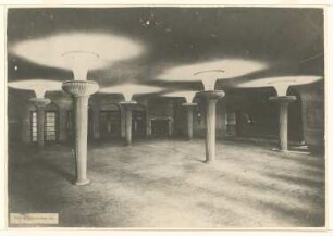 Großes Schauspielhaus (auch: Theater des Volkes, Friedrichstadtpalast), Berlin: Foyer