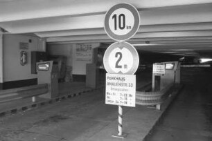 Verlängerung der Öffnungszeiten für das Parkhaus in der Amalienstraße 33