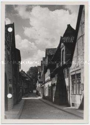 Lüneburg, Straße mit alten Häusern