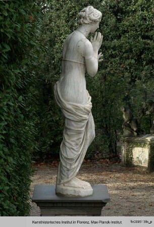 Aphrodite (oder Modestia?) (römische Kopie einer griechischen Statue)