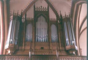 Orgel von Wilhelm Sauer (1894 für die Johanniskirche in Neubrandenburg; 1987 erworben, 1993 eingebaut und geweiht). Röbel (Müritz). Pfarrkirche St. Nikolai
