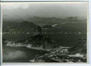 Blick vom Corcovado auf den Zuckerhut, Rio de Janeiro, Brasilien