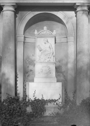 Grabdenkmal der Henriette Charlotte Itzenplitz (1772-1848)
