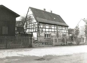 Augustusburg-Erdmannsdorf, Uferstraße 1. Wohnhaus (um 1850). Straßenansicht