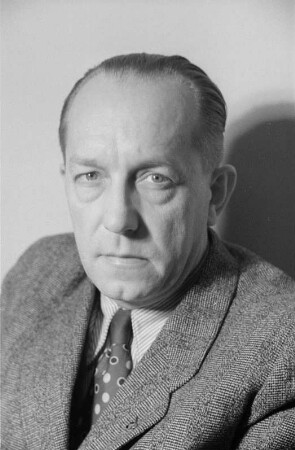 Porträt des polnischen Schriftstellers Leon Kruczkowski auf der II. Kulturbundtagung in Berlin : Porträt von Leon Kruczkowski