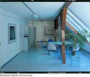 Kunst Haus Dresden : Dresden-Neustadt: Kunst Haus Dresden, Rähnitzgasse 8. Vorraum im Dachgeschoss